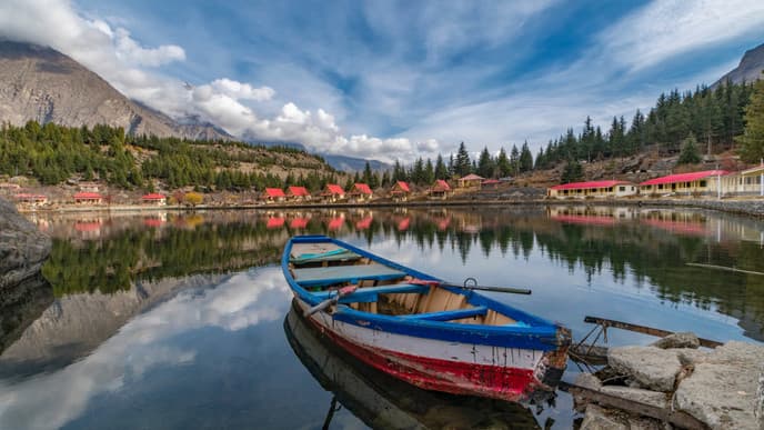 Travel to Kachura Lakes