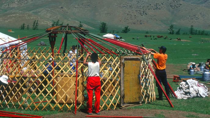 Experience the nomadic way of life