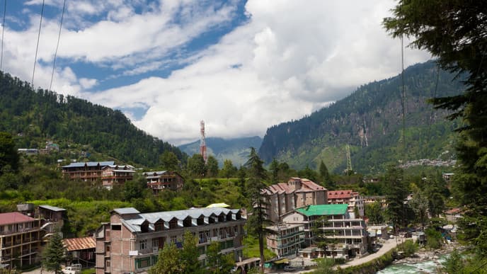 Explore lush Manali