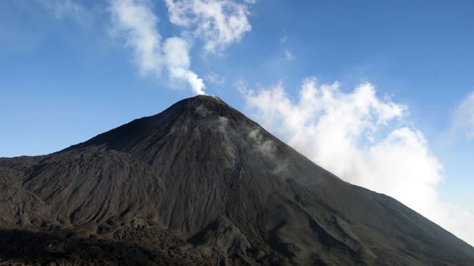 Ascension of the Pacaya Volcano