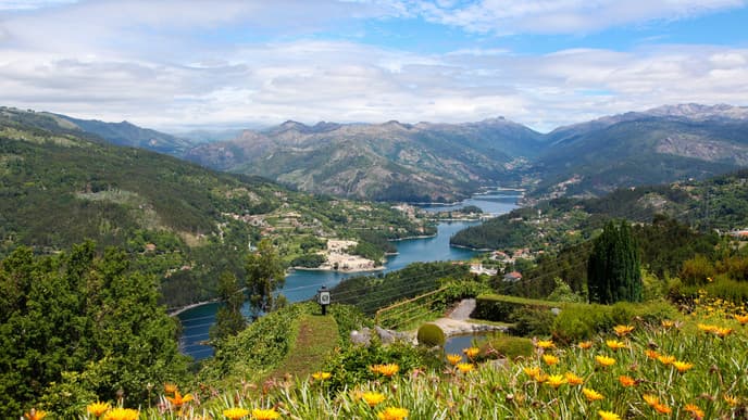Wildlife & iconic views in Gerês