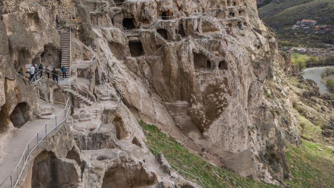 Tsalka Canyon und das Nonnenkloster bei Vardzia