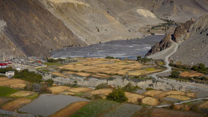 Marvel At The Kali Gandaki River Bed