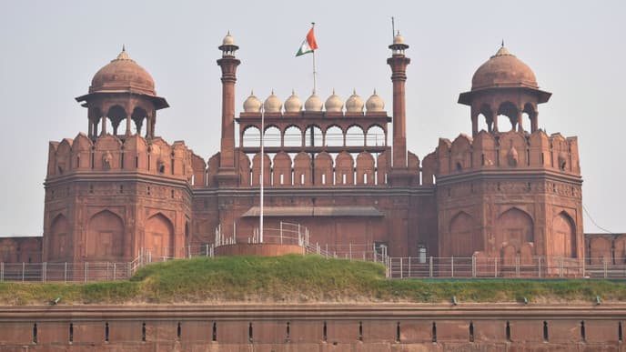 The contrasts of Delhi