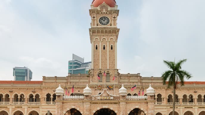 Explore the Depths of Batu Caves Temple