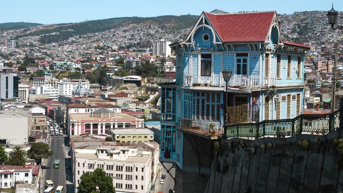 Visit Colorful Valparaiso