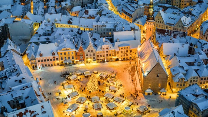 Tour of charming Tallinn Old Town