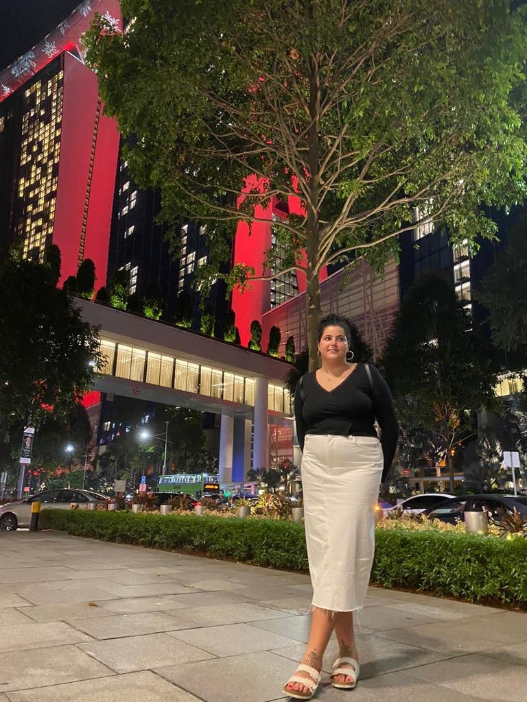 Local agent Saphia in Japan