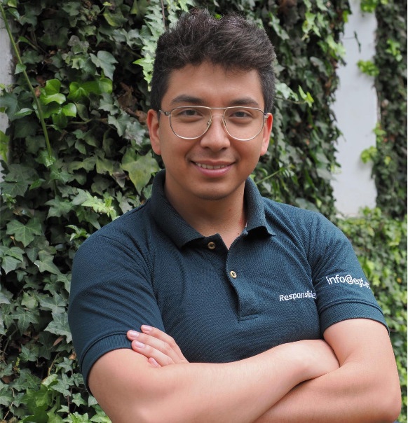 Local agent Alvaro in Ecuador