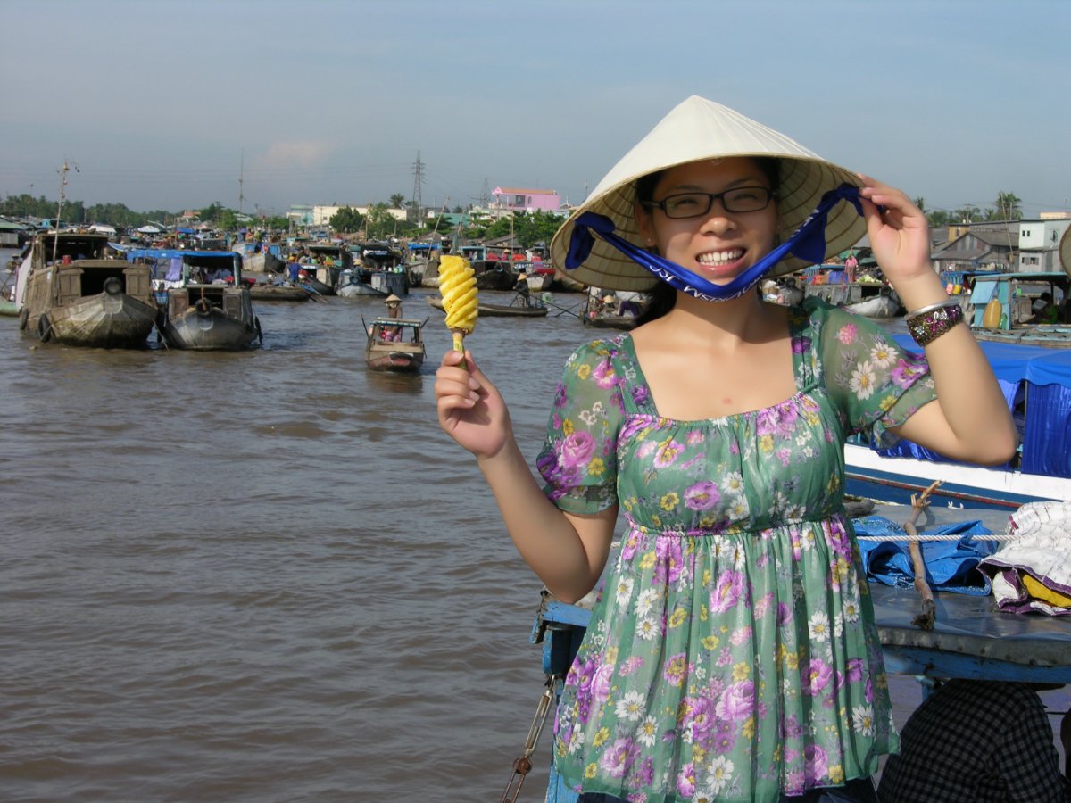 Local agent Kelly in Thailand