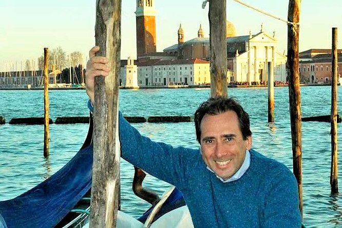 Local agent Jean-Pierre in Italy
