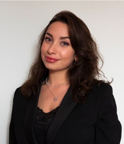 Local agent Martina in Italy