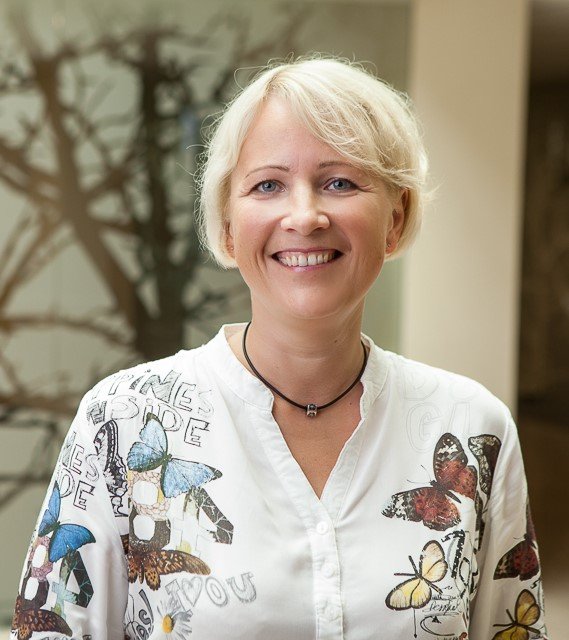 Local agent Jolita in Lithuania