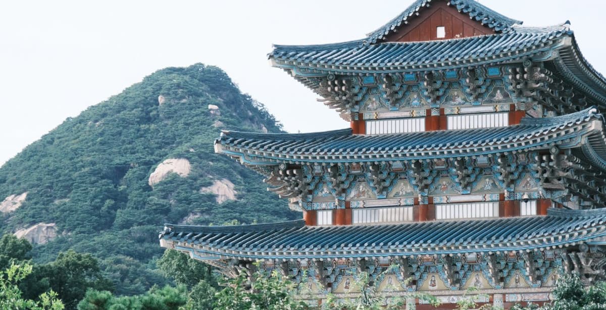 South Korea's ancient kingdoms & modern cities