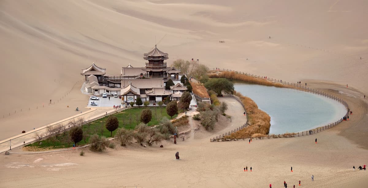 Schätze der Seidenstraße: Zugreisen durch China