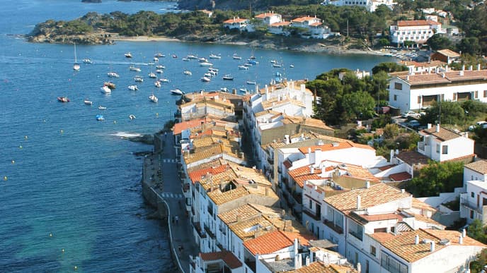 Explore the wonderful works of Dalí