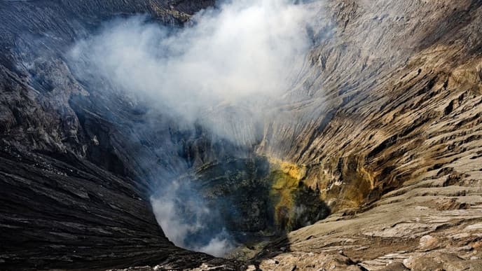 Visiting Mount Bromo & the Tenggerese community