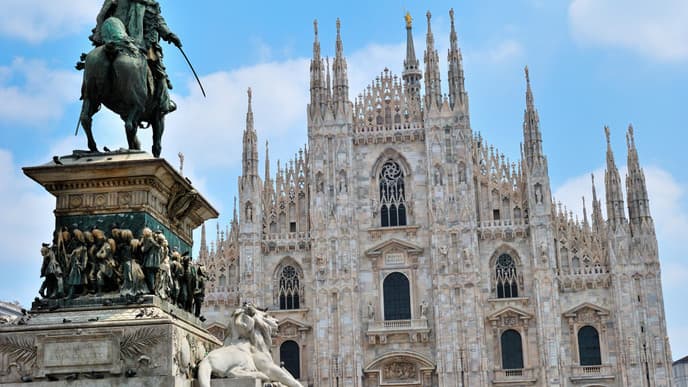 Stroll through Milan's boutiques