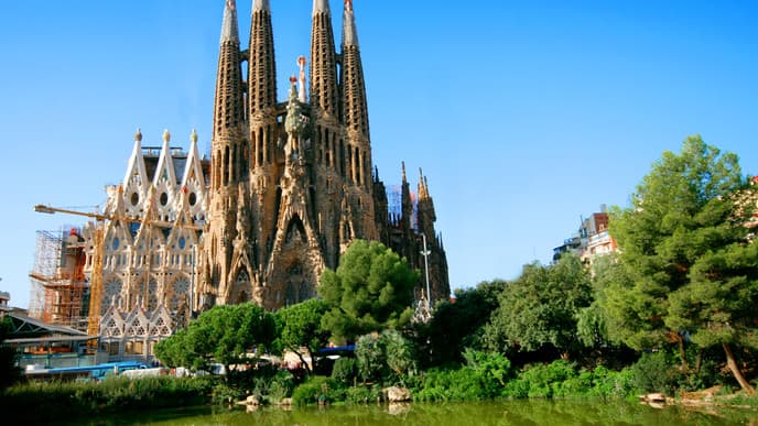 Splendid Attractions & Cuisine in Barcelona