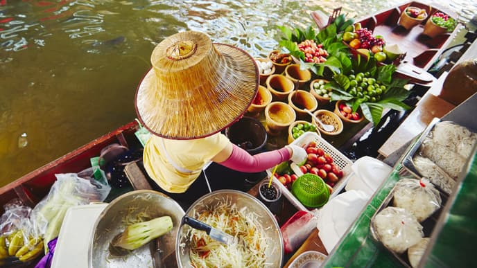 Floating markets & a traditional Thai lunch