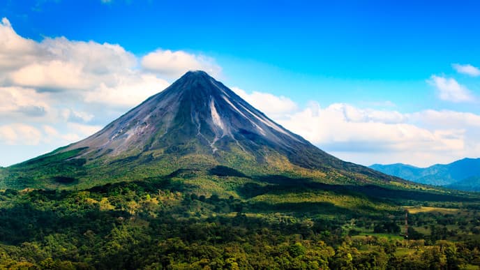 Discover the Famous Arenal Volcano