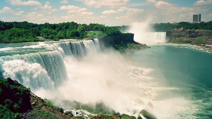 Head For The Powerful Niagara Falls