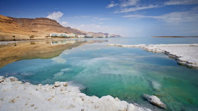 Schwerelos im Toten Meer