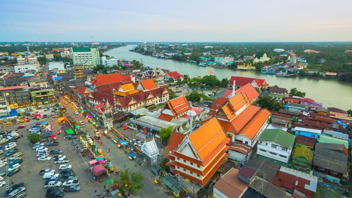 Explore Vibrant Local Markets