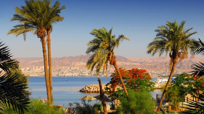 Sonne tanken am Strand von Aqaba