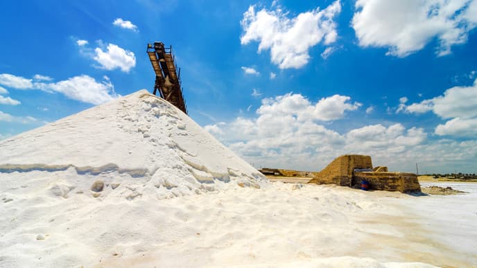 Gleißende Salzfelder und ein unvergesslicher Sonnenuntergang