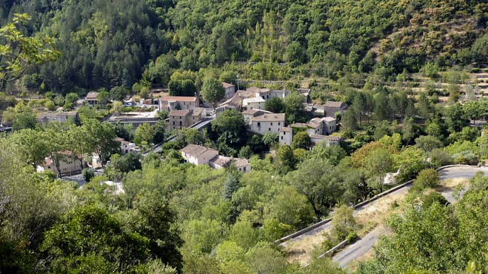 Incredible landscapes & a cashmere workshop