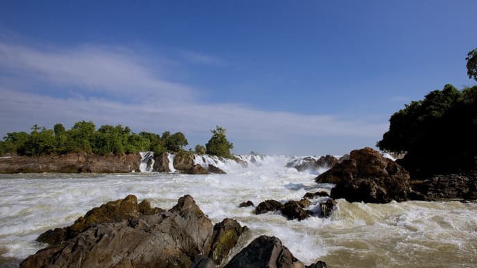 Tosende Wasserfälle am Mekong