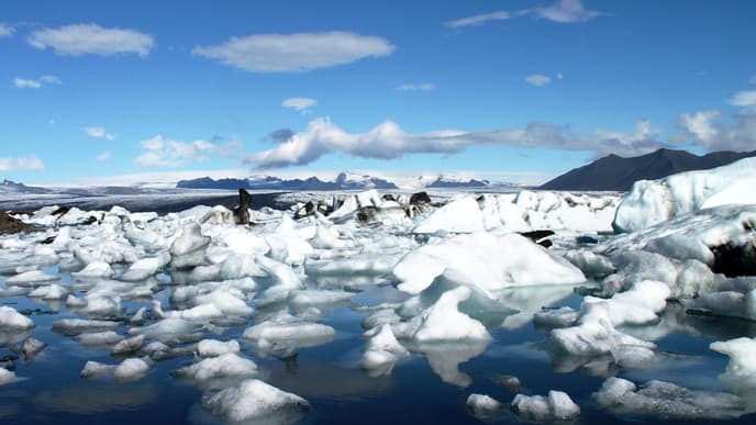 Glacier Lagoon & icy trails