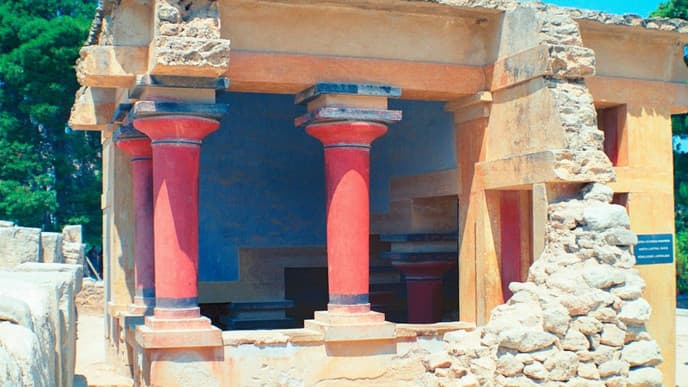 Dive into Heraklion's historical treasures
