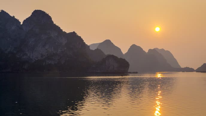 Watch the Sunrise over Halong Bay