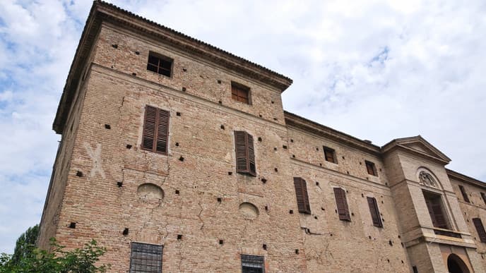 Venture to Soragna & Torrechiara