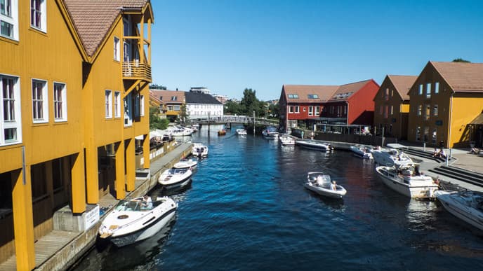 Walking tour & sea kayak adventure