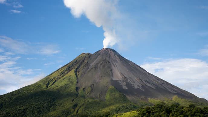 Observe Costa Rica's iconic volcano