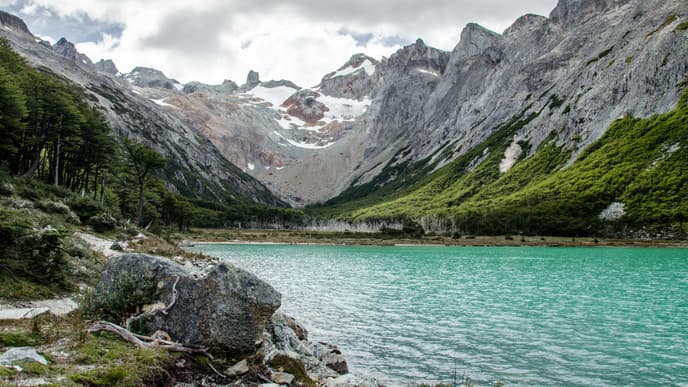 Zur wohl schönsten Lagune von Feuerland wandern