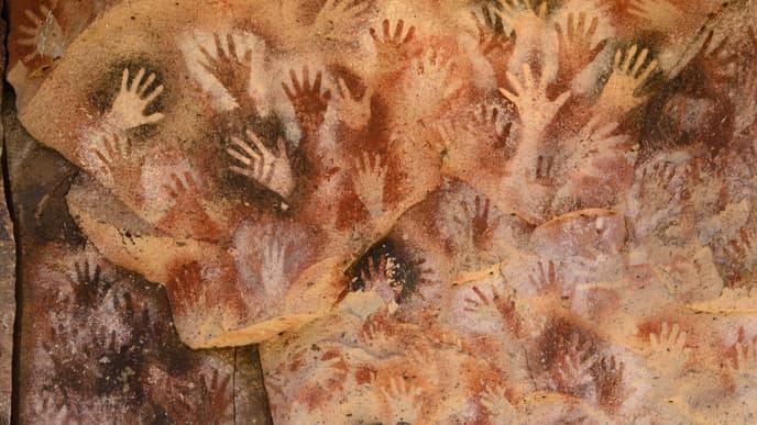 Explore the Lascaux caves of Sarlat