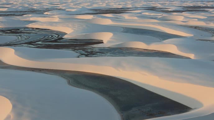 Marvel At The Lagoa De Gaivota