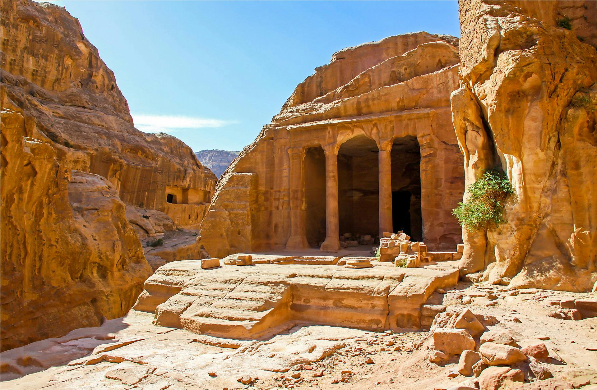 Beautiful ruins of Petra